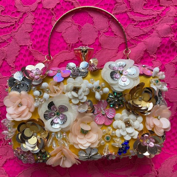 BEBE Daisy Satin Yellow Sequin Beaded Clutch - Picture 5 of 8